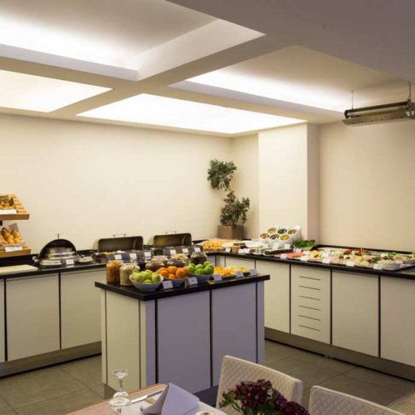Blanc hotel 10 600x600