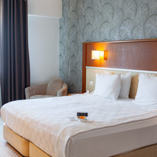 Blanc hotel 2 600x600